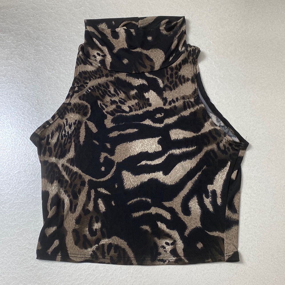Leopard Print Turtle Neck Crop Top
